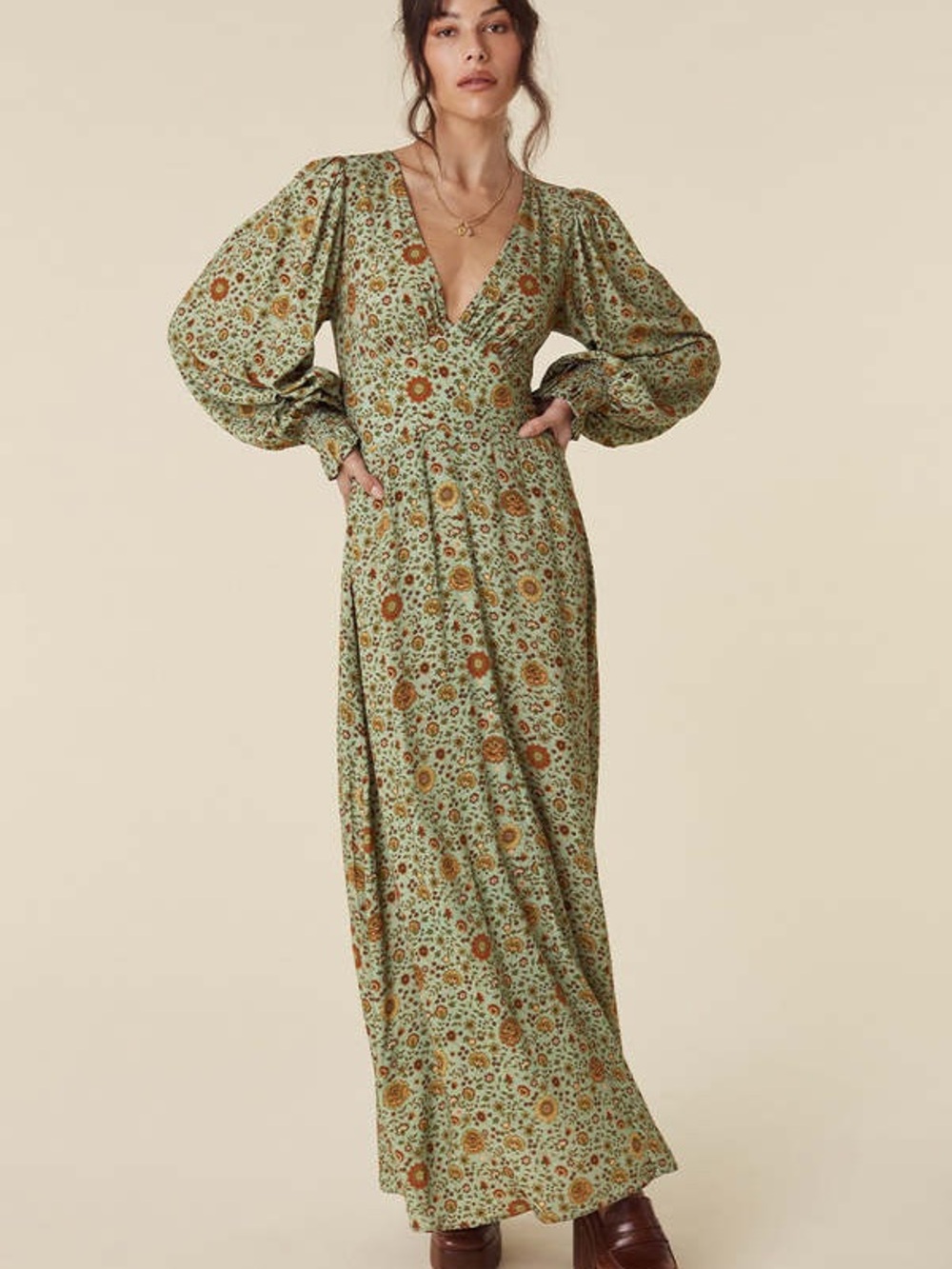 Spell Lady Untamed Gown - Picture 8 of 13